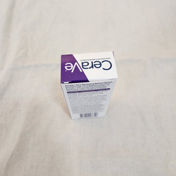 CeraVe Skin Renewing Retinol Face Serum - new in box - Picture 5 of 11